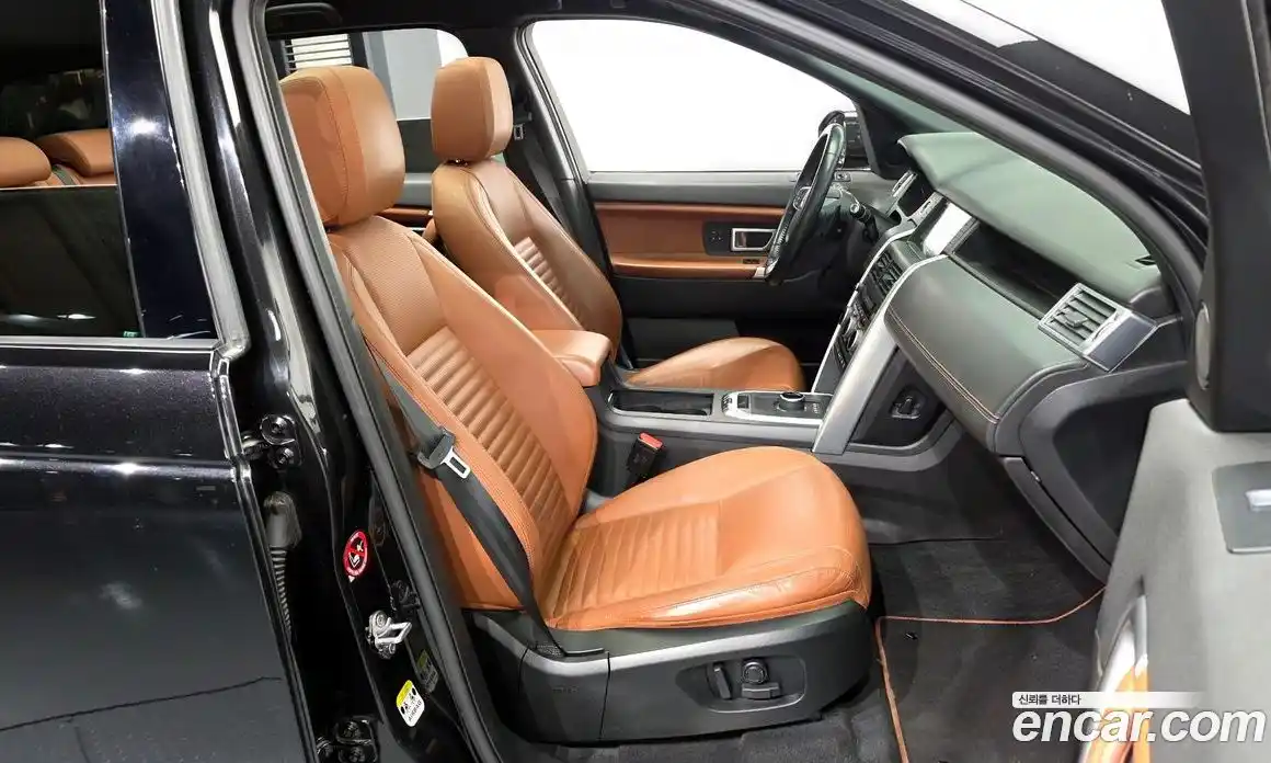 Land Rover Discovery Sport 2017 2.0 гидро в Москве № 1137010, фото 11