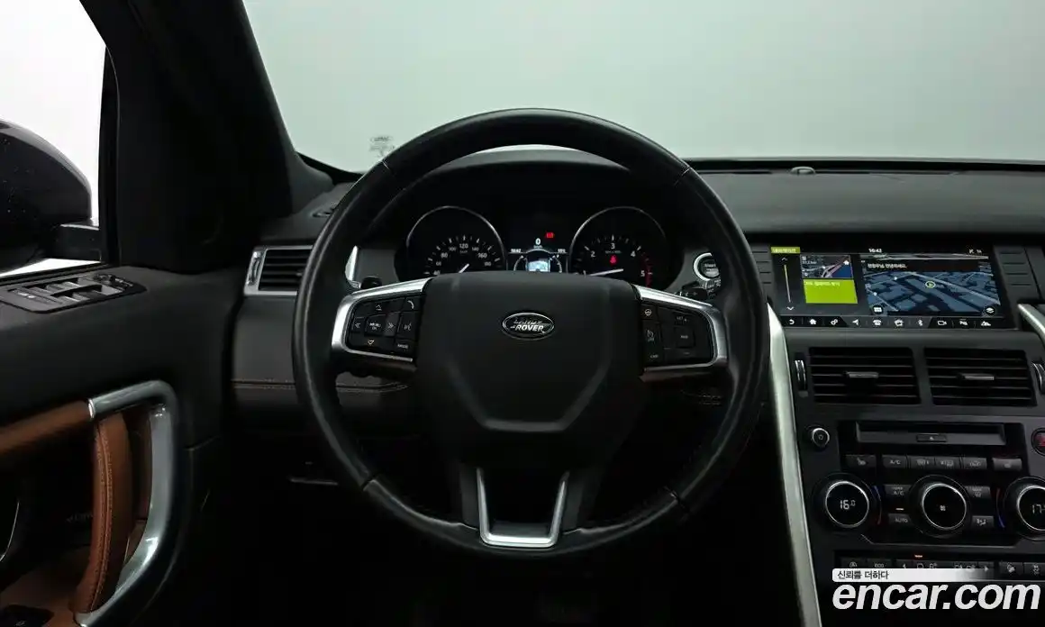 Land Rover Discovery Sport 2017 2.0 гидро в Москве № 1137010, фото 13