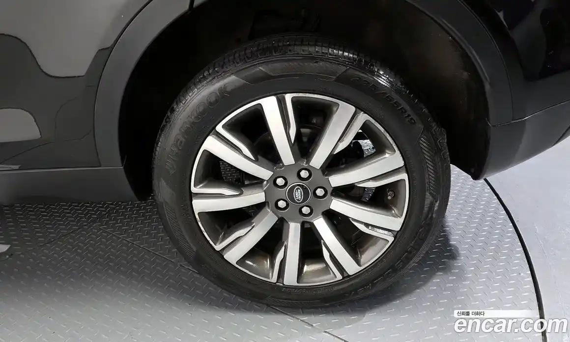 Land Rover Discovery Sport 2017 2.0 гидро в Москве № 1137010, фото 5