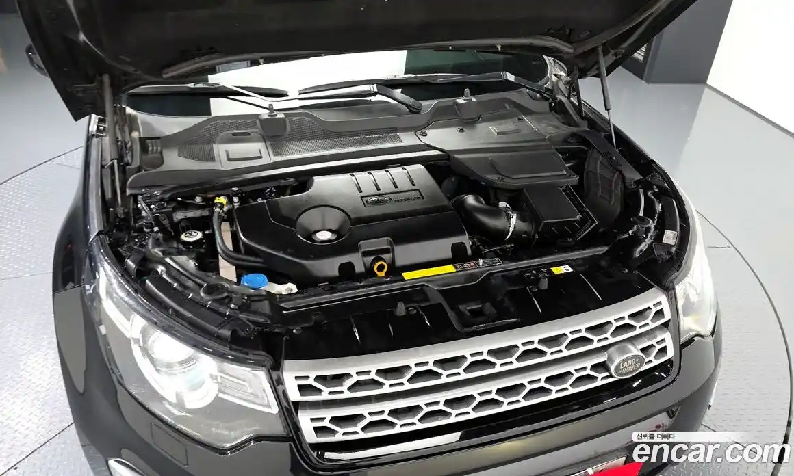 Land Rover Discovery Sport 2017 2.0 гидро в Москве № 1137010, фото 6