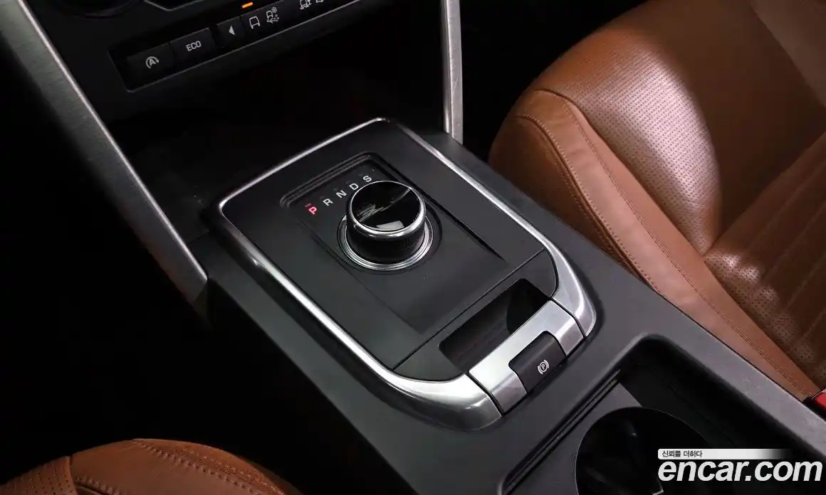 Land Rover Discovery Sport 2017 2.0 гидро в Москве № 1137010, фото 9