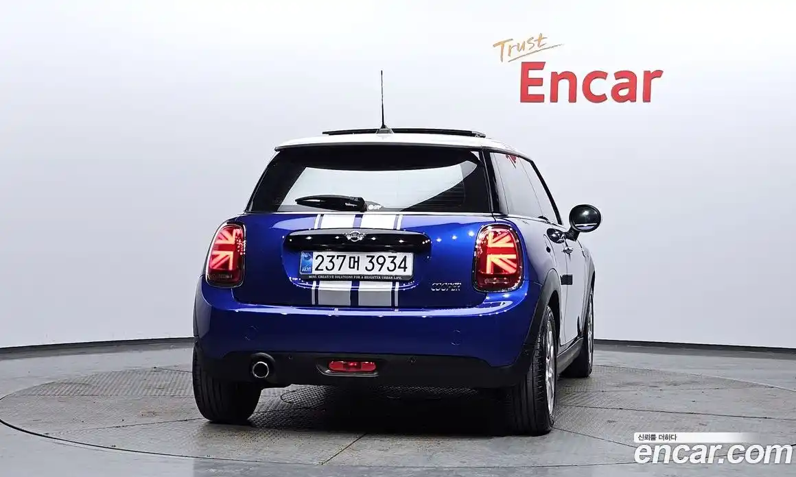 Mini Cooper 2021 1.5 гидро в Москве № 1138038, фото 4