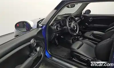 Mini Cooper 2021 1.5 гидро в Москве № 1138038, миниатюра 10
