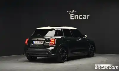 Mini Cooper 2022 1.5 гидро в Москве № 1138104, миниатюра 2