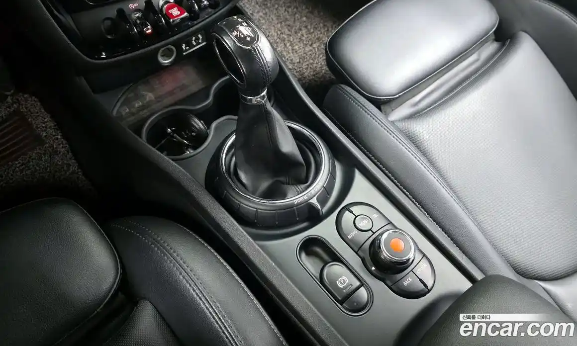 Mini Clubman 2018 2.0 гидро в Москве № 1138120, фото 9
