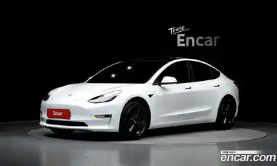 Tesla Model 3, 2022