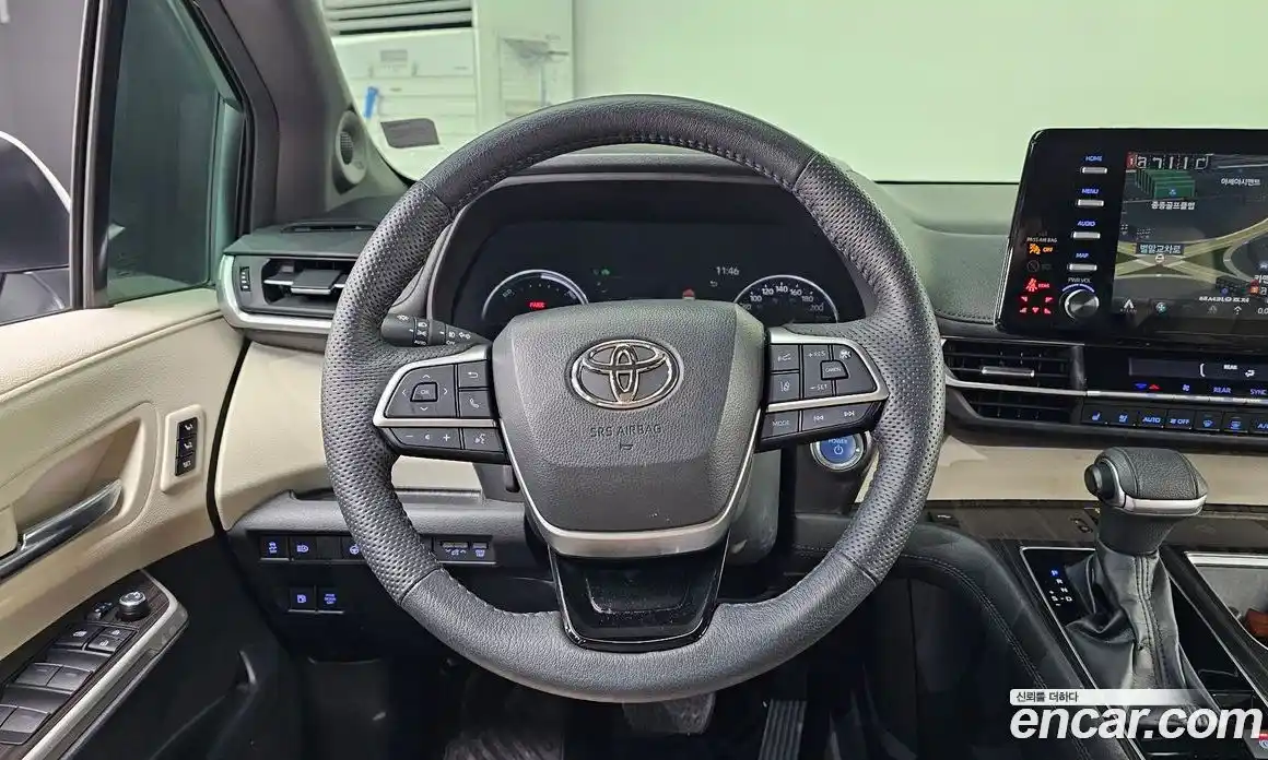 Toyota Sienna 2022 2.5 гидро в Москве № 1139345, фото 13