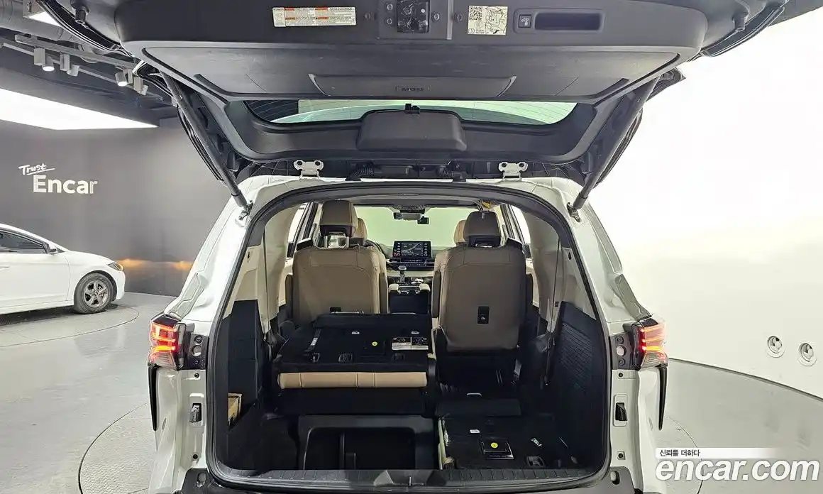 Toyota Sienna 2022 2.5 гидро в Москве № 1139345, фото 20