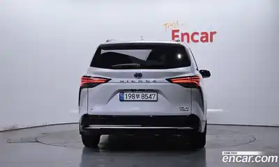 Toyota Sienna 2022 2.5 гидро в Москве № 1139345, миниатюра 4