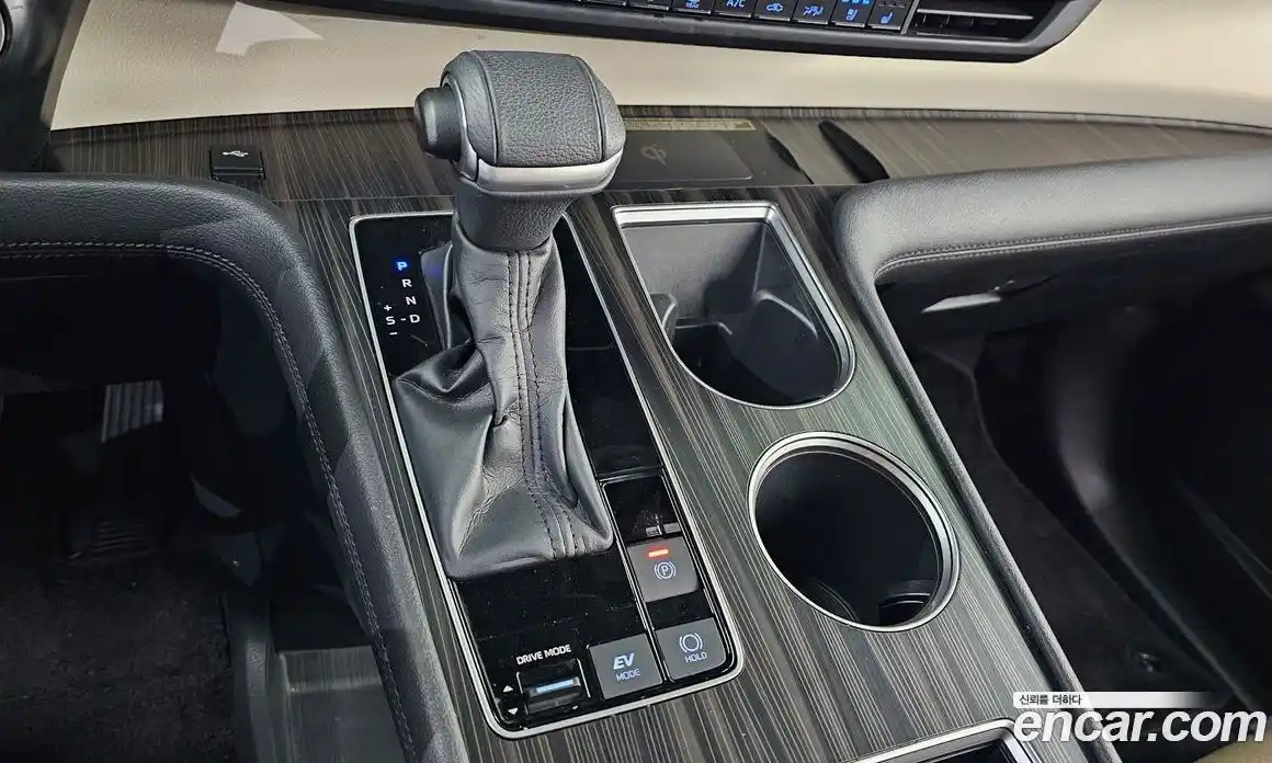 Toyota Sienna 2022 2.5 гидро в Москве № 1139345, фото 9
