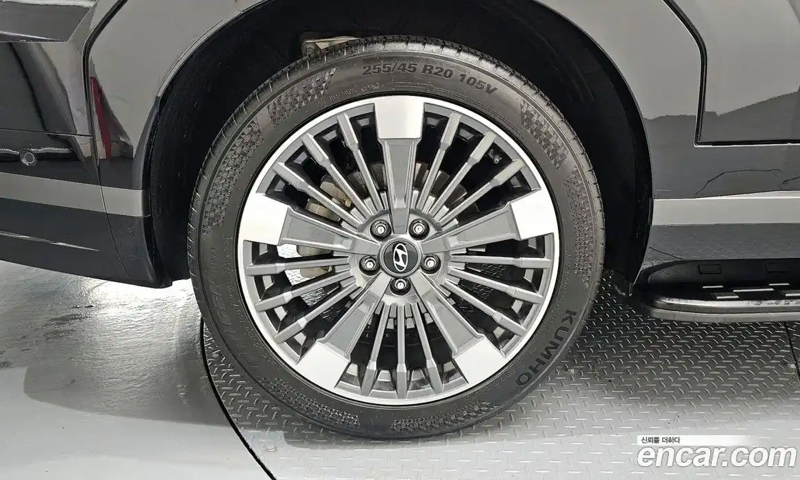 Hyundai Santa Fe 2025 1.6 Автомат в Москве № 1141671, фото 5