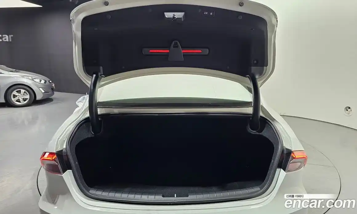 Hyundai Grandeur 2021 2.5 Автомат в Москве № 1141681, фото 19