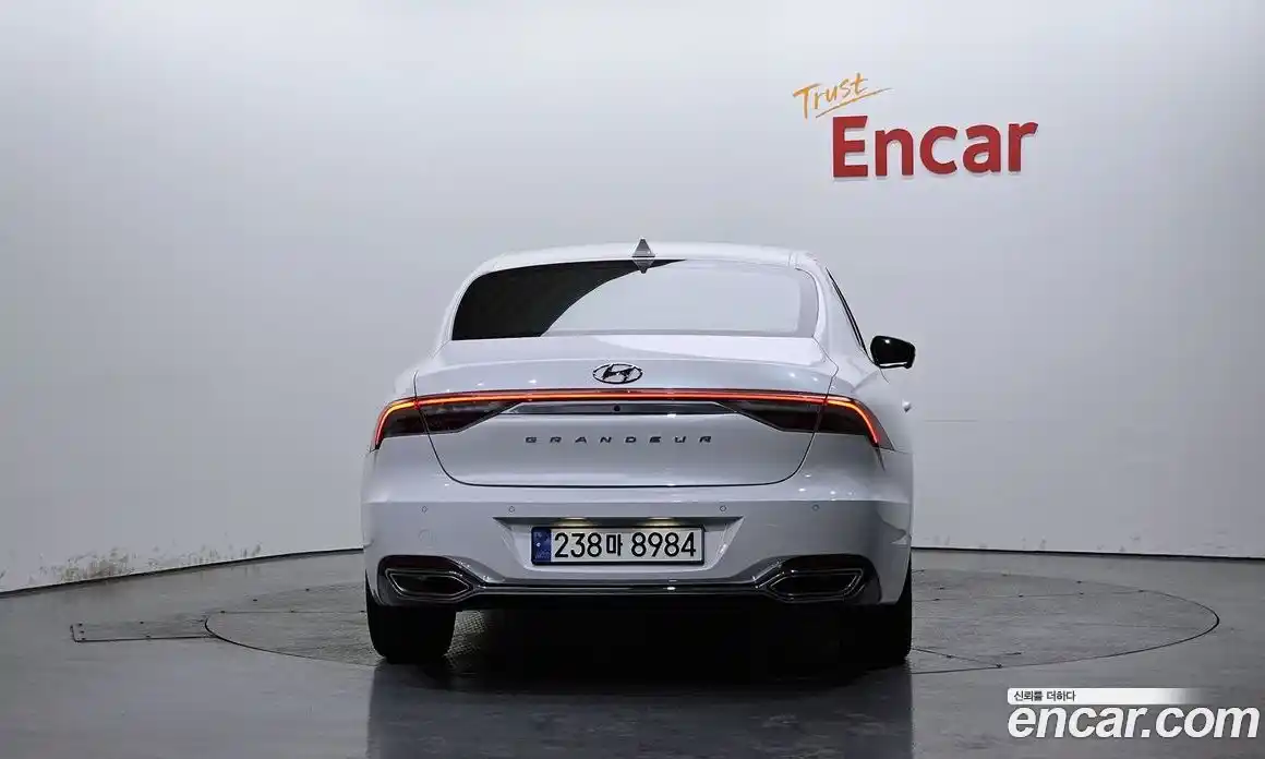 Hyundai Grandeur 2021 2.5 Автомат в Москве № 1141681, фото 3