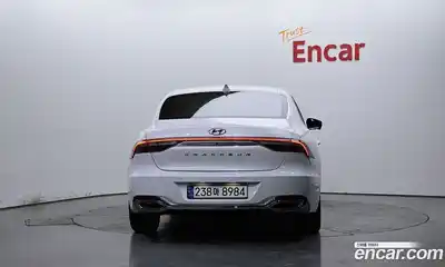 Hyundai Grandeur 2021 2.5 Автомат в Москве № 1141681, миниатюра 3