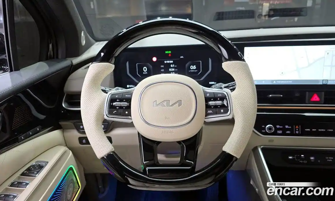 Kia Canival 2024 3.5 Автомат в Москве № 1142920, фото 11