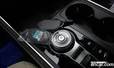 Kia Canival 2024 3.5 Автомат в Москве № 1142920, миниатюра 9