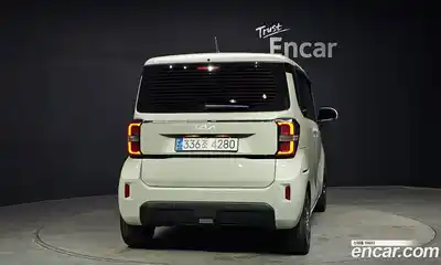 Kia Ray 2023 1.0 Автомат в Москве № 1143237, миниатюра 4