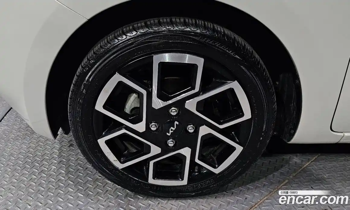 Kia Ray 2023 1.0 Автомат в Москве № 1143237, фото 5