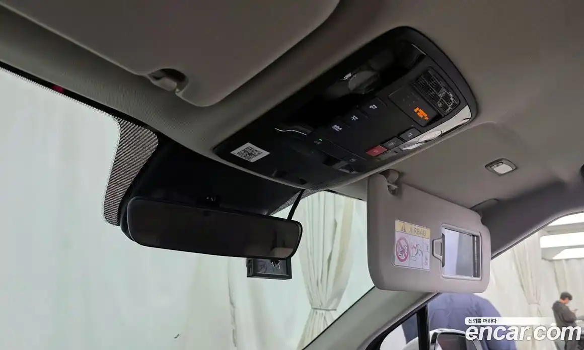 Kia Canival 2024 3.5 Автомат в Москве № 1143306, фото 18