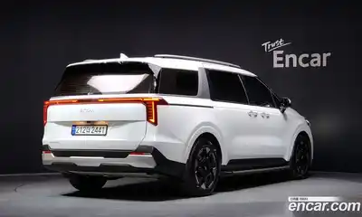 Kia Canival 2024 3.5 Автомат в Москве № 1143306, миниатюра 2