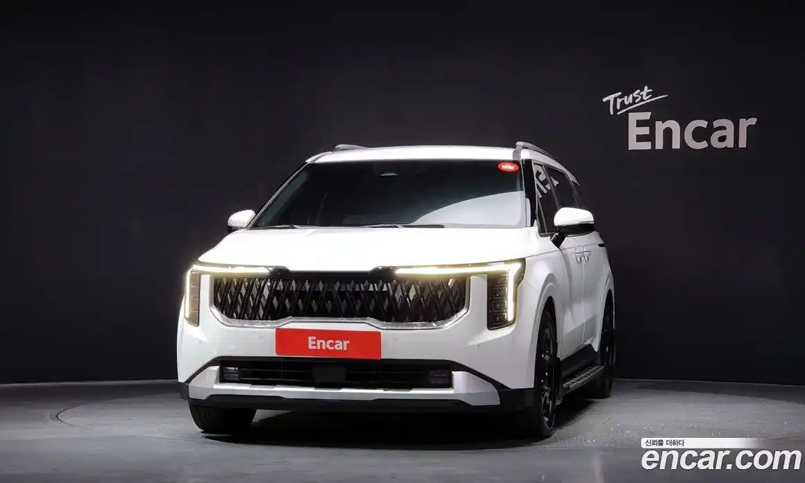 Kia Canival 2024 3.5 Автомат в Москве № 1143306, фото 3