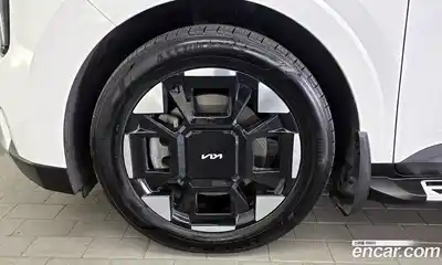 Kia Canival 2024 3.5 Автомат в Москве № 1143306, миниатюра 5