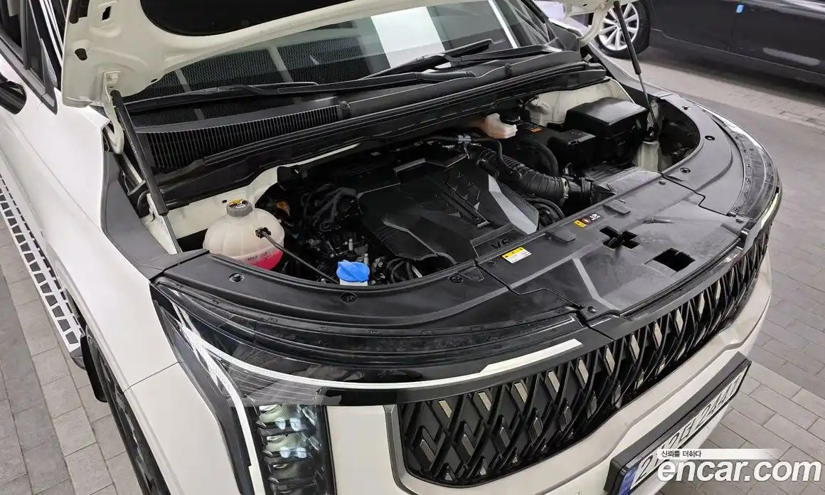 Kia Canival 2024 3.5 Автомат в Москве № 1143306, фото 6