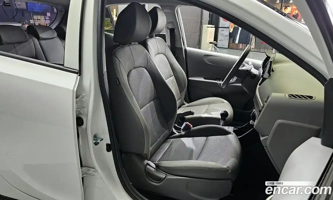 Kia Morning 2021 1.0 Автомат в Москве № 1143411, фото 12