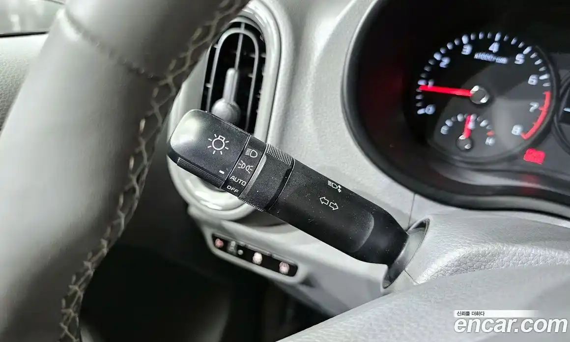 Kia Morning 2021 1.0 Автомат в Москве № 1143411, фото 16