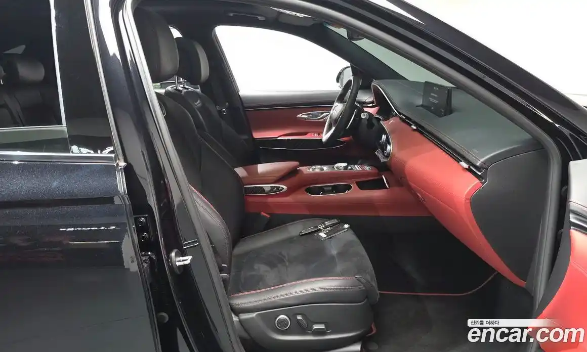 Genesis GV70 2021 2.5 Автомат в Москве № 1143547, фото 9