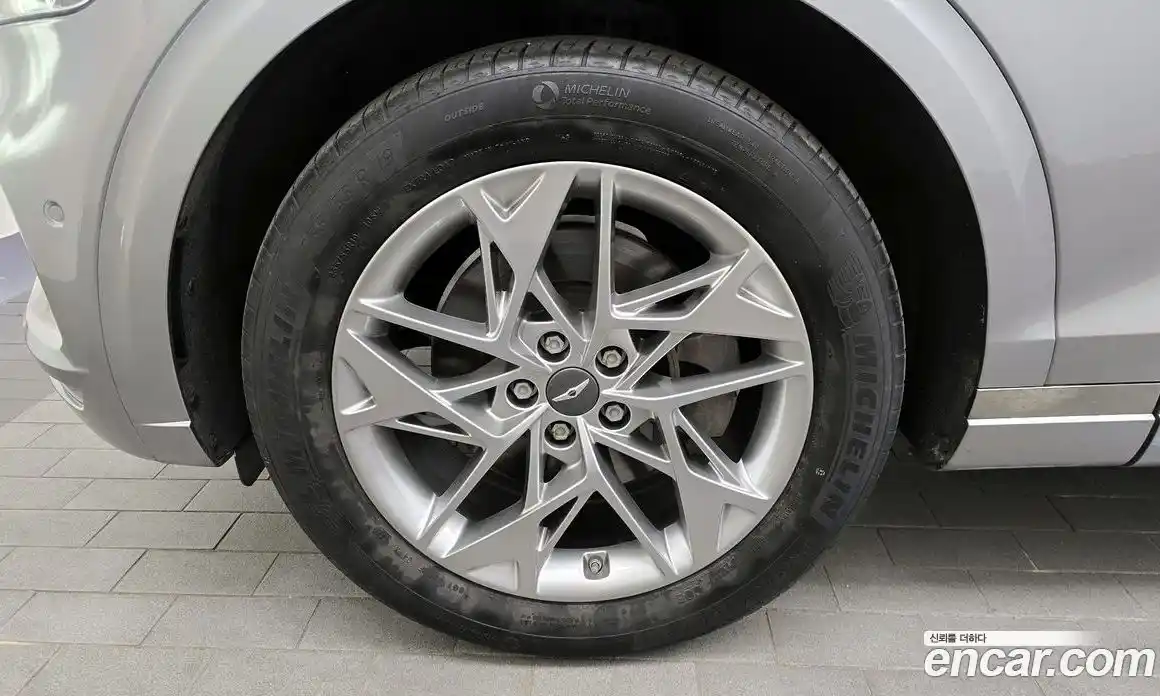 Genesis GV70 2022 2.5 Автомат в Москве № 1143608, фото 5