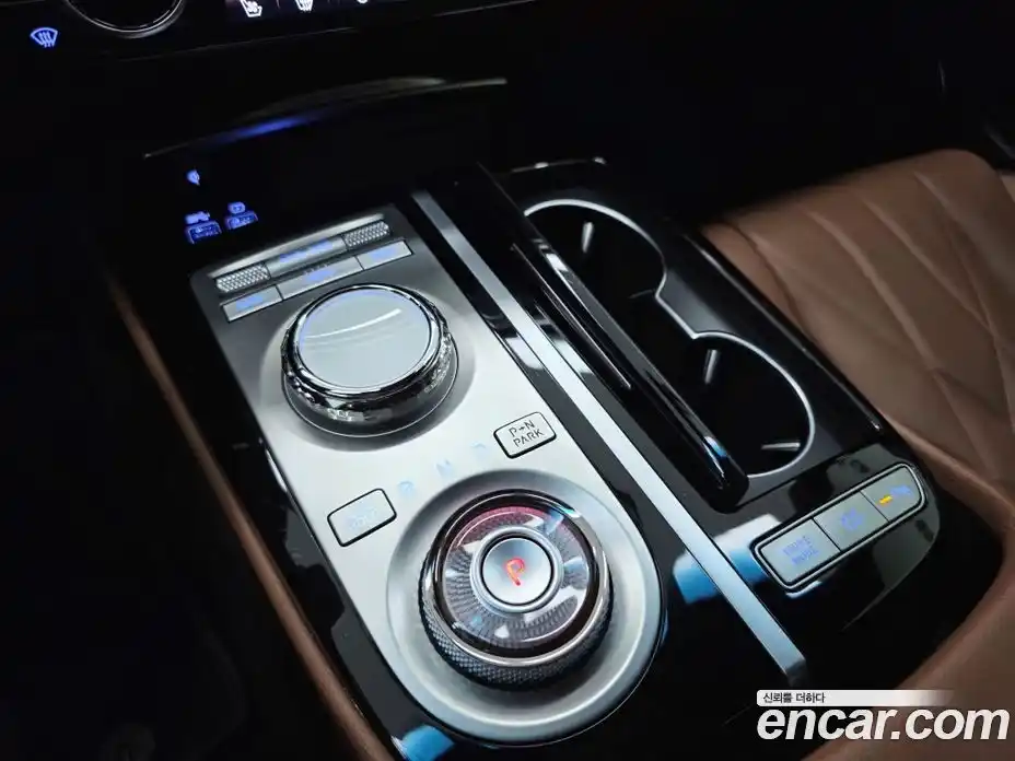 Genesis G80 2023 2.5 Автомат в Москве № 1143612, фото 13