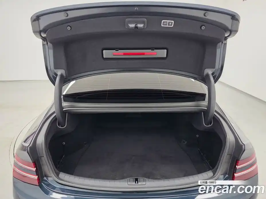 Genesis G80 2023 2.5 Автомат в Москве № 1143612, фото 18