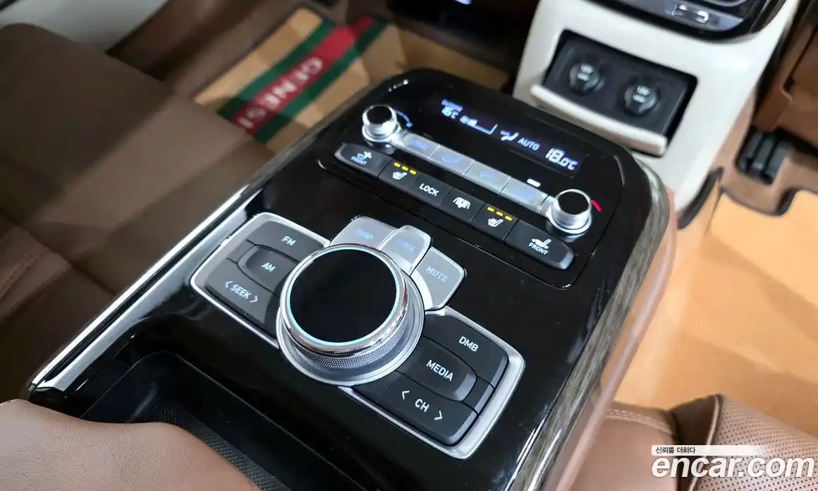 Genesis G90 2020 3.3 Автомат в Москве № 1143683, фото 19