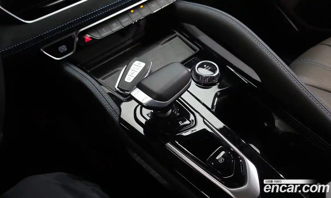 Renault Grand Koleos 2025 2.0 гидро в Москве № 1145364, фото 9