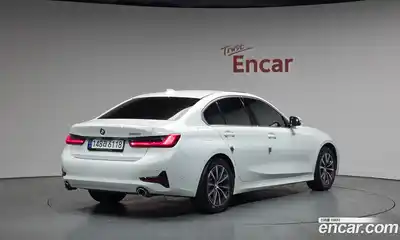 BMW 3-Series, 2021