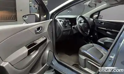 Renault QM3 2015 1.5 гидро в Москве № 1146022, миниатюра 11