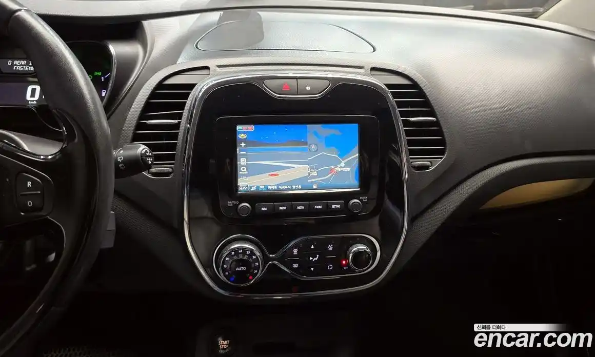 Renault QM3 2015 1.5 гидро в Москве № 1146022, фото 17