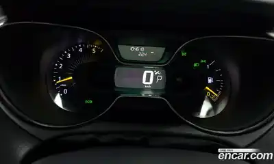 Renault QM3 2015 1.5 гидро в Москве № 1146022, миниатюра 8