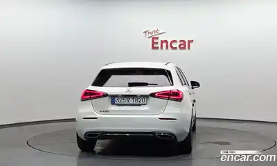 Mercedes-Benz A-Class 2022 2.0 гидро в Москве № 1147380, миниатюра 3