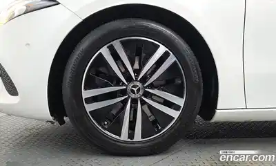 Mercedes-Benz A-Class 2022 2.0 гидро в Москве № 1147380, миниатюра 4