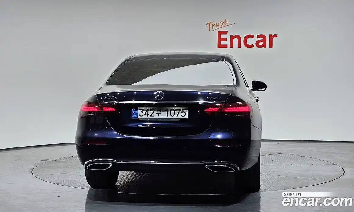 Mercedes-Benz E-Class 2023 2.0 гидро в Москве № 1147391, фото 4