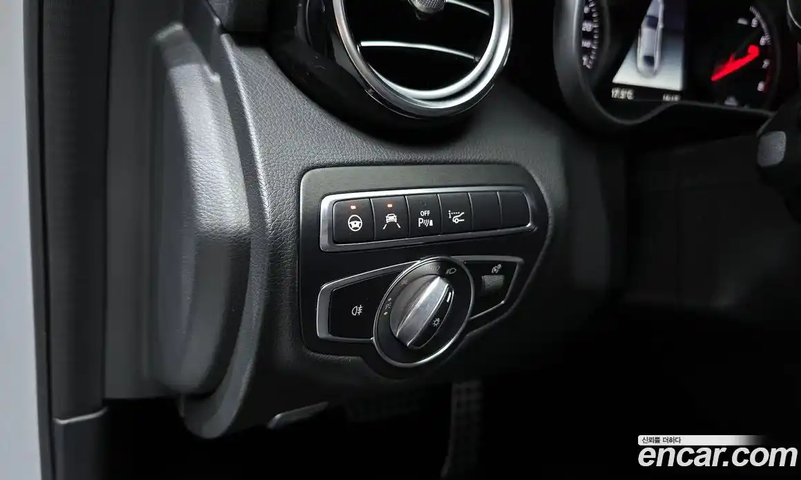 Mercedes-Benz C-Class 2018 2.0 гидро в Москве № 1147422, фото 16