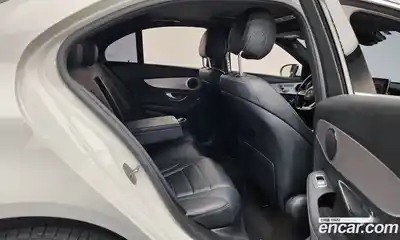 Mercedes-Benz C-Class 2018 2.0 гидро в Москве № 1147639, миниатюра 12