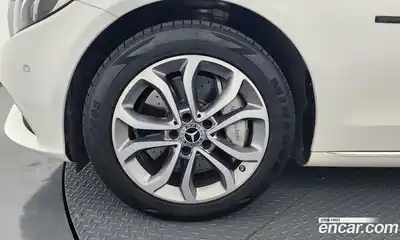 Mercedes-Benz C-Class 2018 2.0 гидро в Москве № 1147639, миниатюра 5