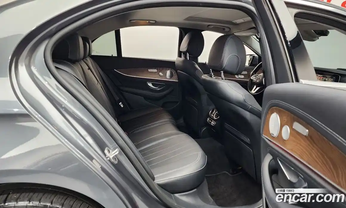 Mercedes-Benz E-Class 2020 2.0 гидро, фото 11
