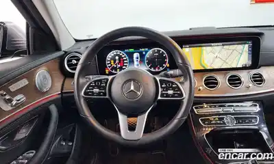 Mercedes-Benz E-Class 2020 2.0 гидро, миниатюра 12