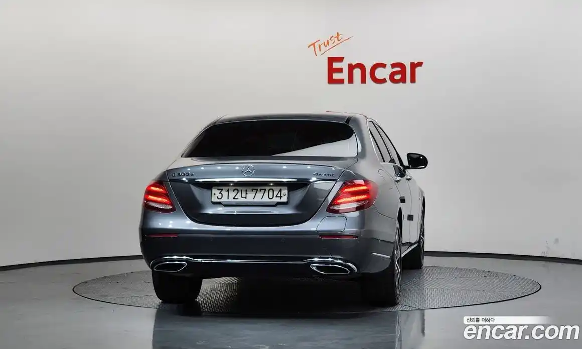 Mercedes-Benz E-Class 2020 2.0 гидро, фото 3