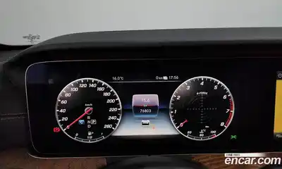 Mercedes-Benz E-Class 2020 2.0 гидро, миниатюра 7