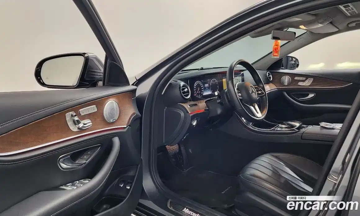 Mercedes-Benz E-Class 2020 2.0 гидро, фото 9